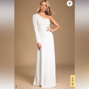Brand new with tags attached! White off the shoulder Lulus dress